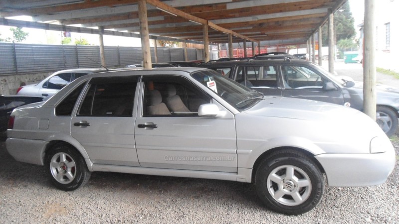 SANTANA 2.0 MI EXCLUSIV 8V GASOLINA 4P MANUAL - 2004 - CAXIAS DO SUL