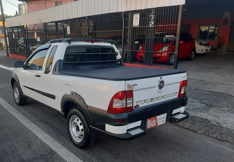 STRADA 1.6 MPI TREKKING CE 16V FLEX 2P MANUAL - 2013 - CAXIAS DO SUL