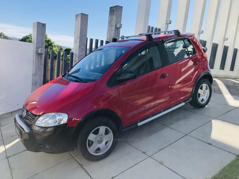 CROSSFOX 1.6 MI FLEX 8V 4P MANUAL - 2010 - NOVA PETRóPOLIS