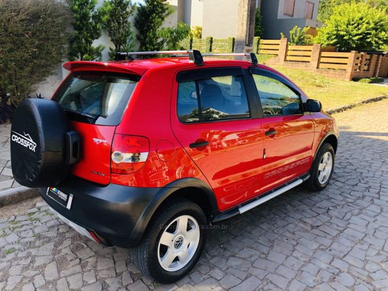 CROSSFOX 1.6 MI FLEX 8V 4P MANUAL - 2010 - NOVA PETRóPOLIS