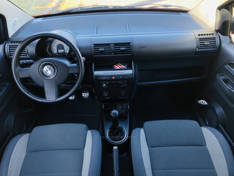 CROSSFOX 1.6 MI FLEX 8V 4P MANUAL - 2010 - NOVA PETRóPOLIS