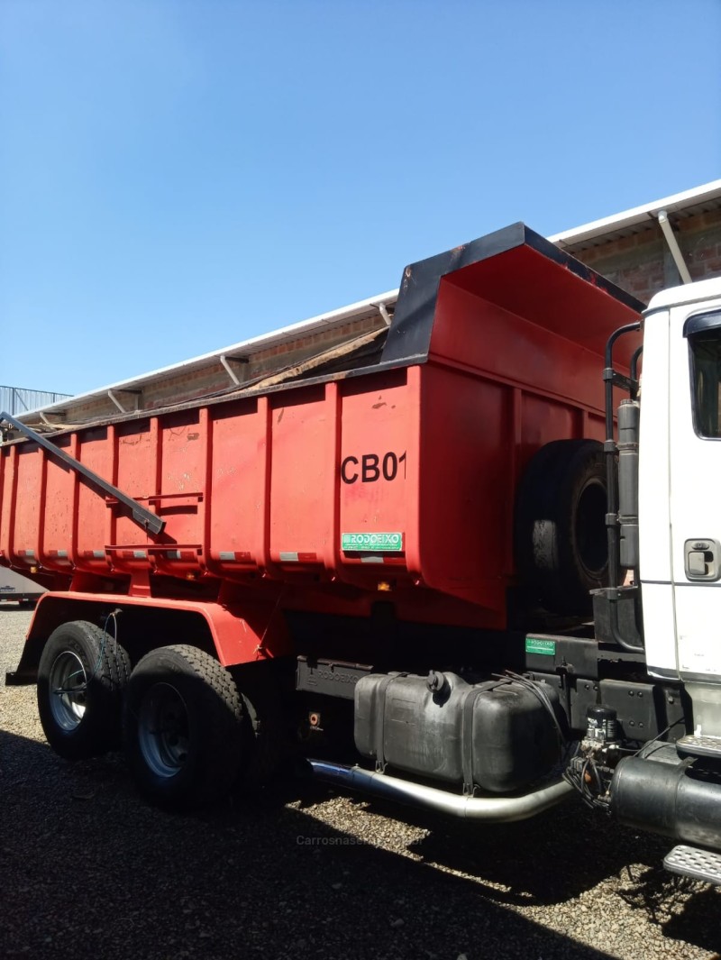 L-1620 3 EIXOS - 1999 - PORTãO