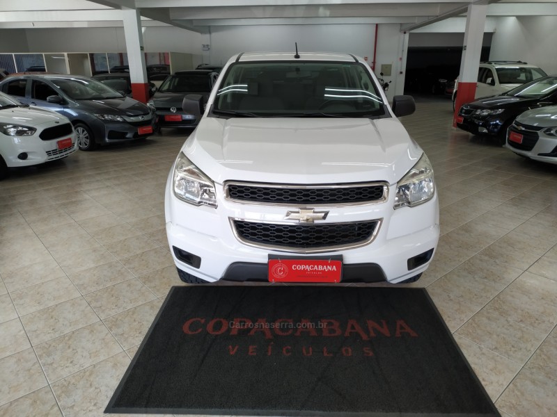 s10 2.4 ls 4x2 cd 8v flex 4p manual 2013 caxias do sul
