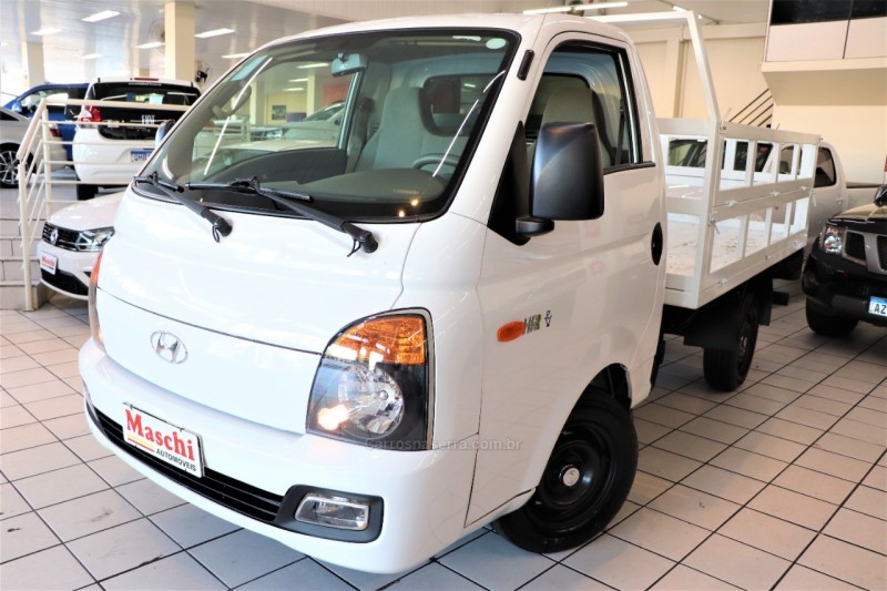 hr 2.5 longo com cacamba 4x2 16v 130cv turbo intercooler diesel 2p manual 2020 caxias do sul