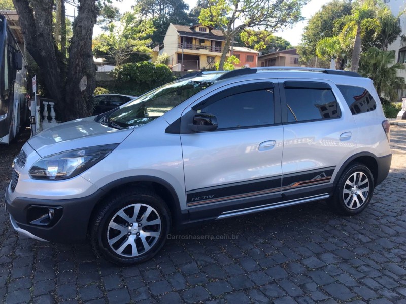 spin 1.8 activ 8v flex 4p automatico 2016 caxias do sul