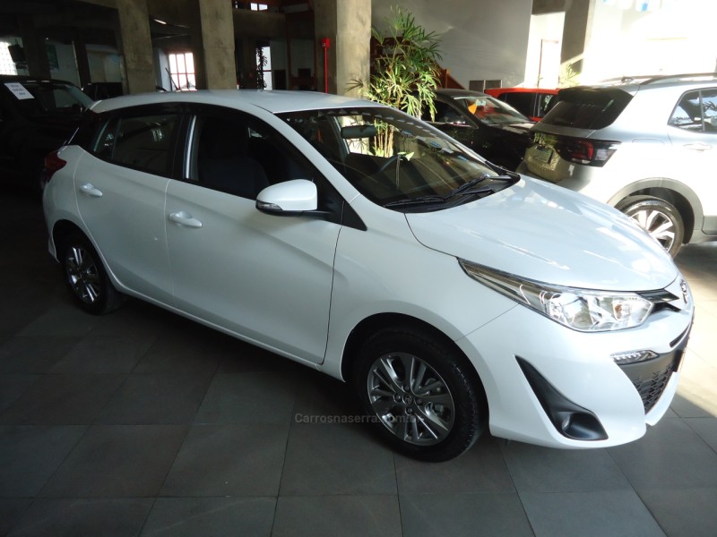 yaris 1.5 xl plus connect 16v flex 4p automatico 2021 caxias do sul