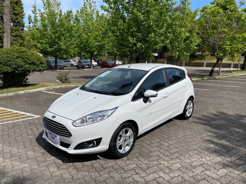 fiesta 1.5 se hatch 16v flex 4p manual 2015 caxias do sul