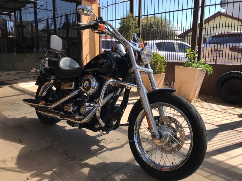 dyna super glide custon 2011 caxias do sul