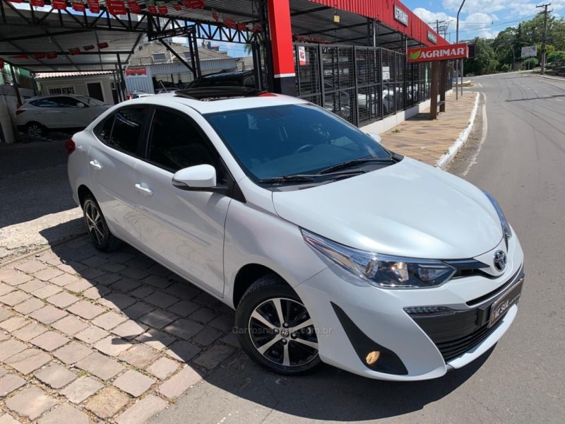 yaris 1.5 xls sedan 16v flex 4p automatico 2022 caxias do sul