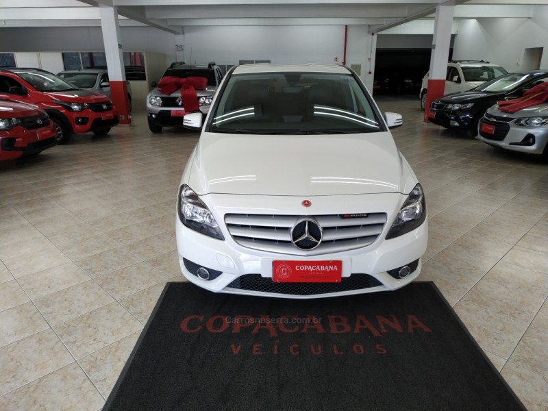 b 200 1.6 turbo gasolina 4p automatico 2013 caxias do sul