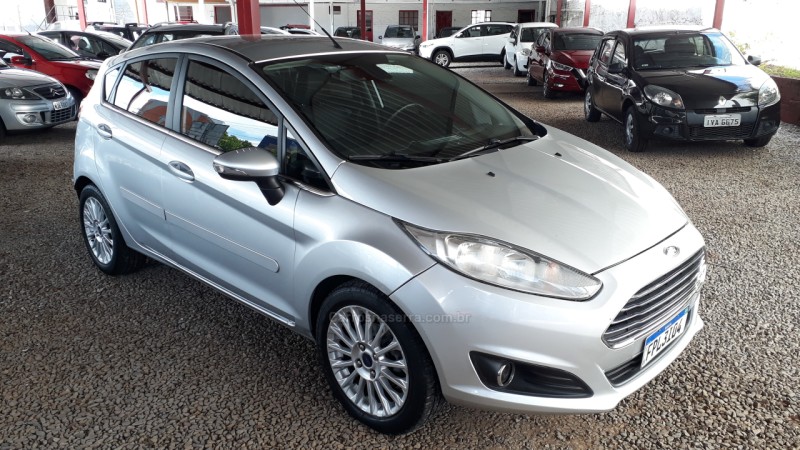 fiesta 1.6 titanium plus hatch 16v flex 4p powershift 2015 caxias do sul