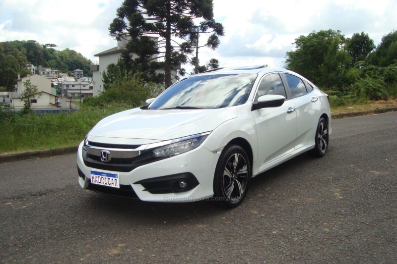 CIVIC 1.5 16V TURBO GASOLINA TOURING 4P CVT