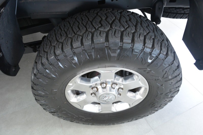 RAM 6.7 2500 LARAMIE 4X4 CD I6 TURBO DIESEL 4P AUTOMÁTICO - 2018 - FARROUPILHA