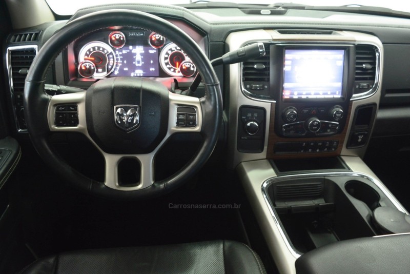 RAM 6.7 2500 LARAMIE 4X4 CD I6 TURBO DIESEL 4P AUTOMÁTICO - 2018 - FARROUPILHA