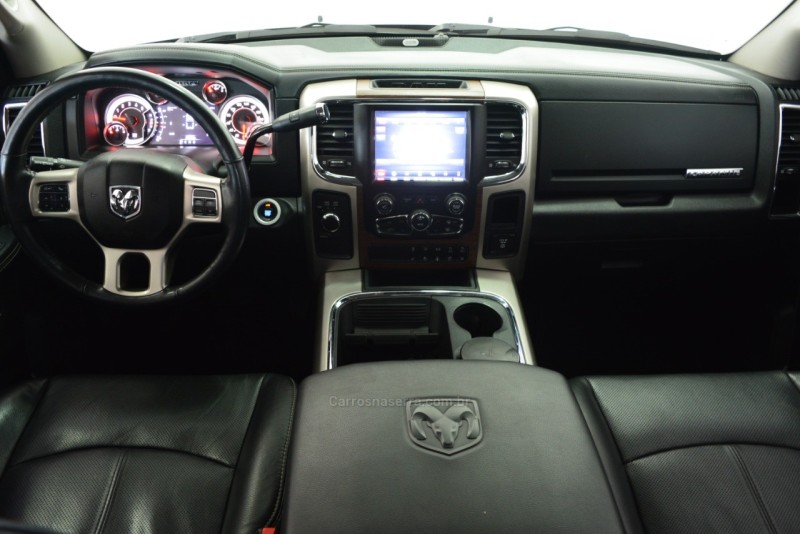 RAM 6.7 2500 LARAMIE 4X4 CD I6 TURBO DIESEL 4P AUTOMÁTICO - 2018 - FARROUPILHA