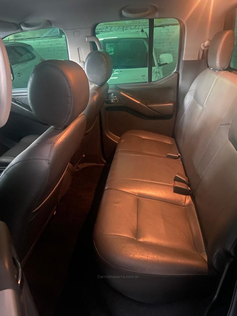 FRONTIER 2.5 SL 4X4 CD TURBO ELETRONIC DIESEL 4P AUTOMÁTICO - 2015 - CAXIAS DO SUL