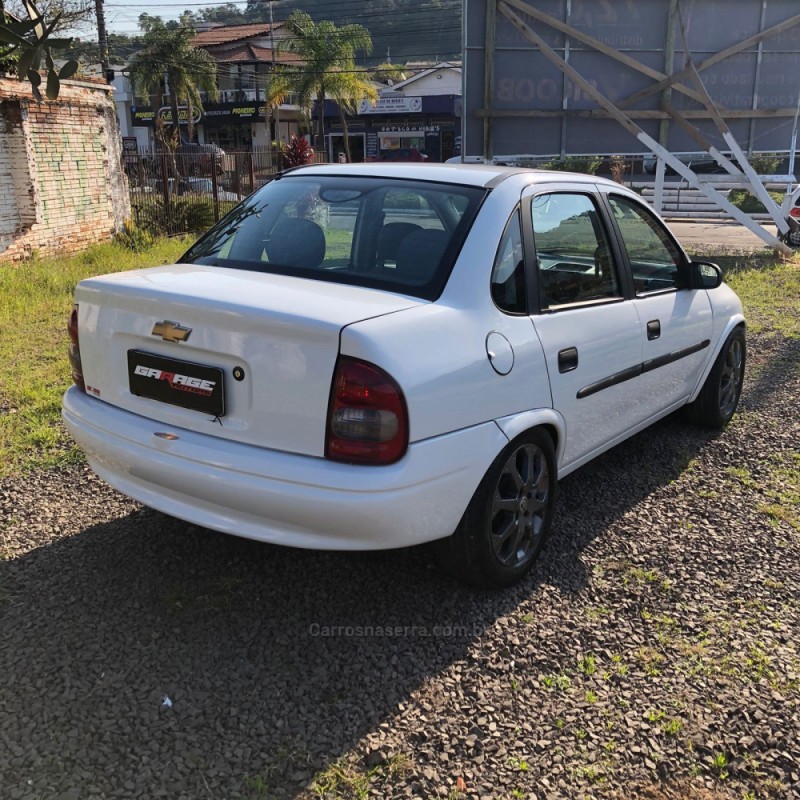 CLASSIC 1.0 MPFI VHCE 8V FLEX 4P MANUAL - 2010 - PAROBé