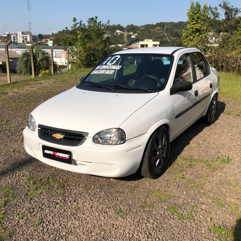 CLASSIC 1.0 MPFI VHCE 8V FLEX 4P MANUAL - 2010 - PAROBé