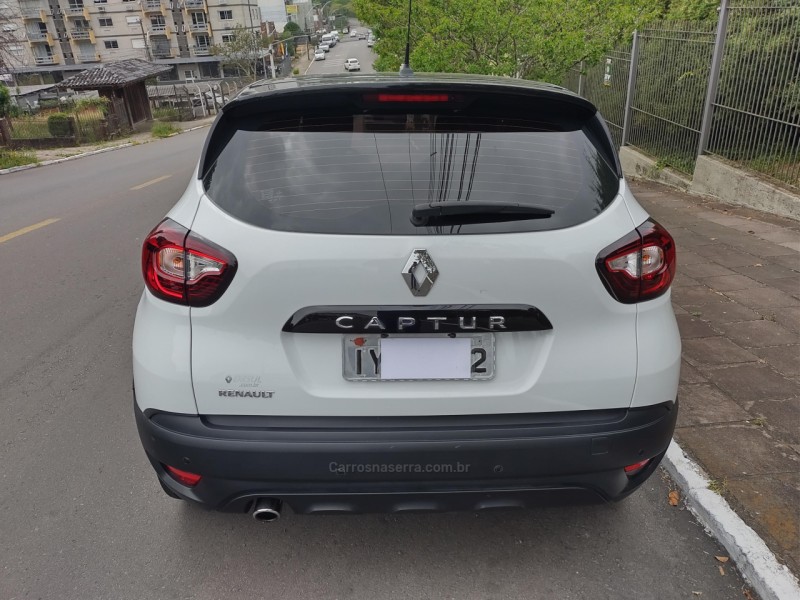 CAPTUR 1.6 LIFE 16V FLEX 4P AUTOMÁTICO - 2019 - FARROUPILHA