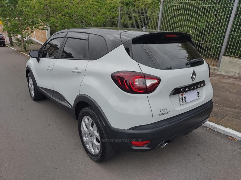 CAPTUR 1.6 LIFE 16V FLEX 4P AUTOMÁTICO - 2019 - FARROUPILHA