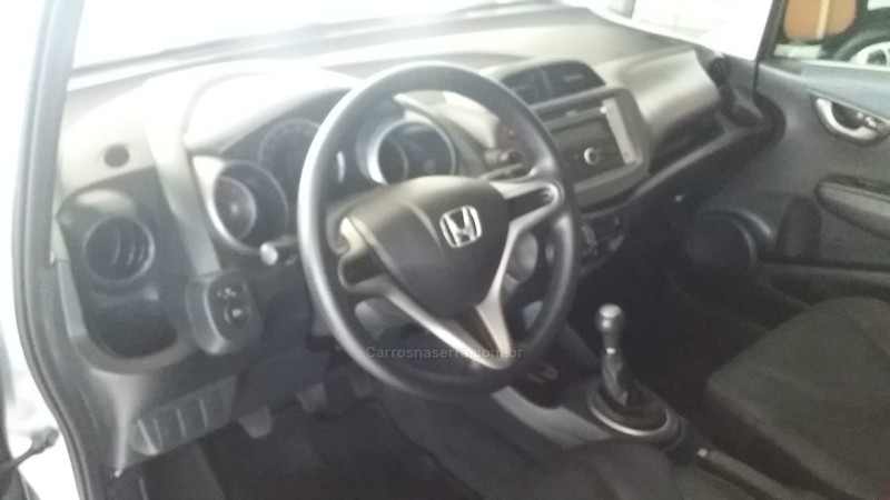 FIT 1.4 LX 16V FLEX 4P MANUAL - 2009 - SAPIRANGA