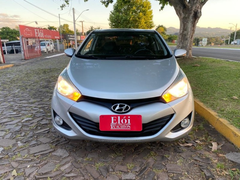 HB20S 1.6 PREMIUM 16V FLEX 4P AUTOMÁTICO - 2015 - DOIS IRMãOS