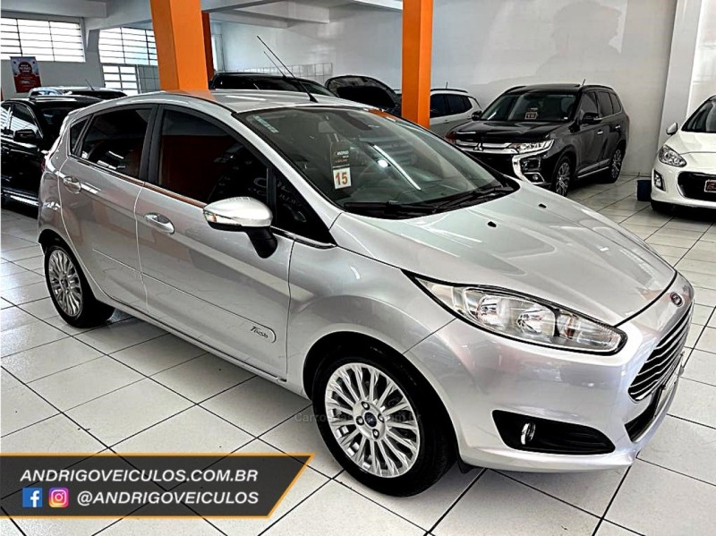 fiesta 1.6 titanium hatch 16v flex 4p automatico 2015 caxias do sul