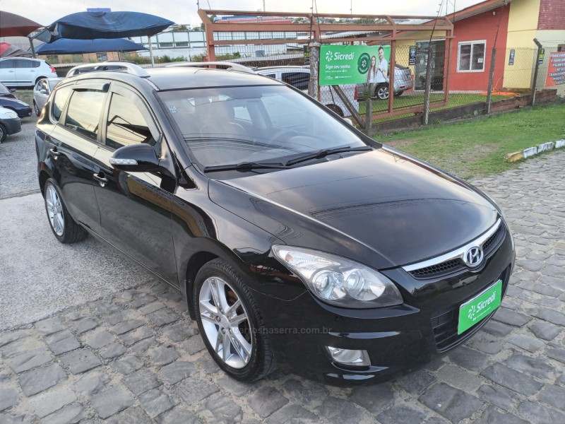 I30 CW 2.0 MPFI GLS 16V GASOLINA 4P MANUAL - 2011 - FARROUPILHA