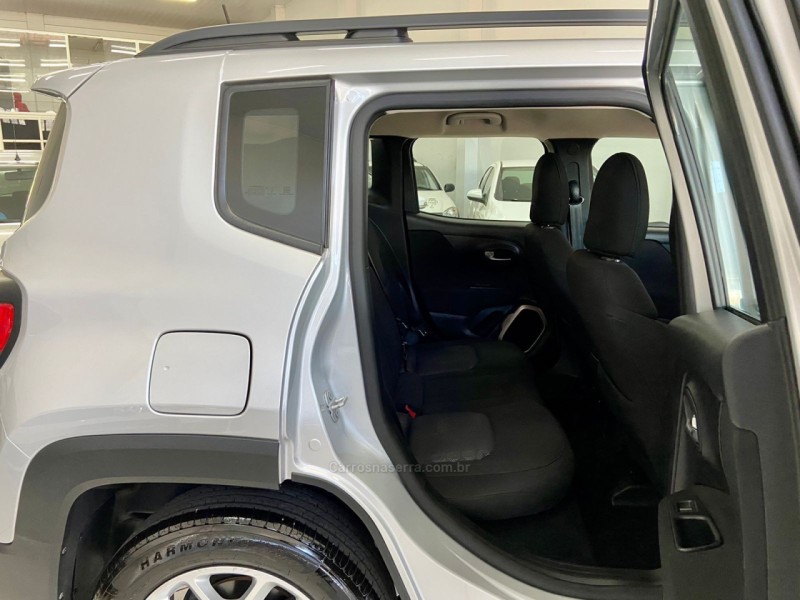 RENEGADE 1.8 16V FLEX LONGITUDE 4P AUTOMÁTICO - 2016 - PASSO FUNDO