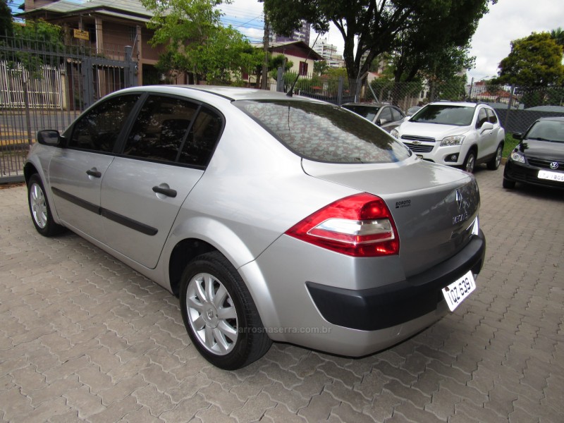 MÉGANE 1.6 EXPRESSION 16V FLEX 4P MANUAL - 2011 - BENTO GONçALVES