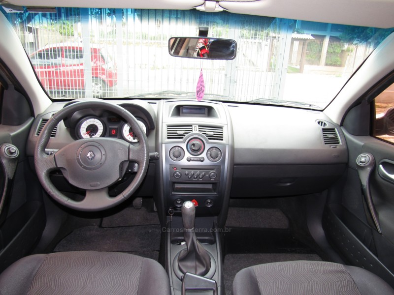 MÉGANE 1.6 EXPRESSION 16V FLEX 4P MANUAL - 2011 - BENTO GONçALVES