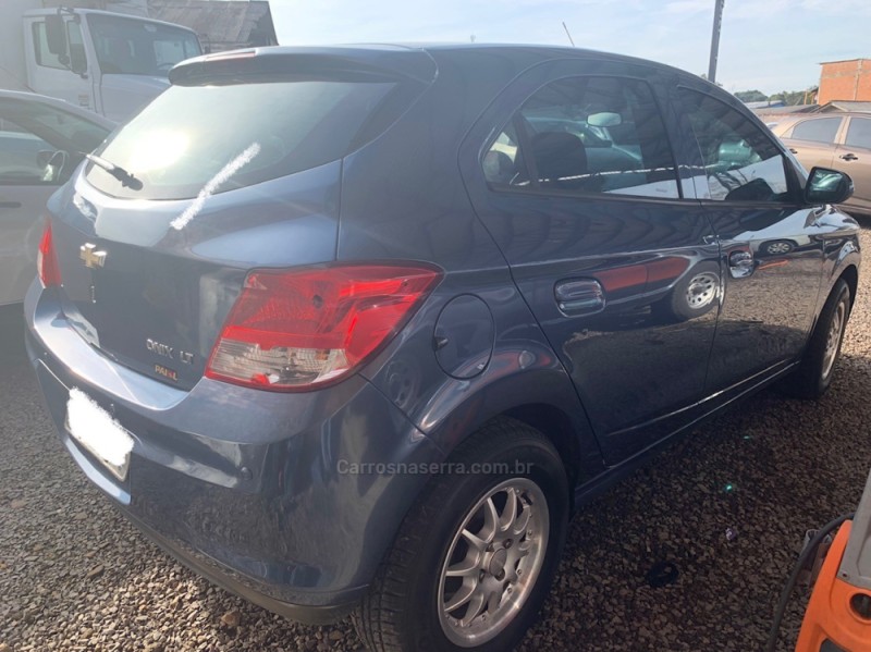 ONIX 1.0  LT 12V FLEX 4P MANUAL - 2014 - CANELA