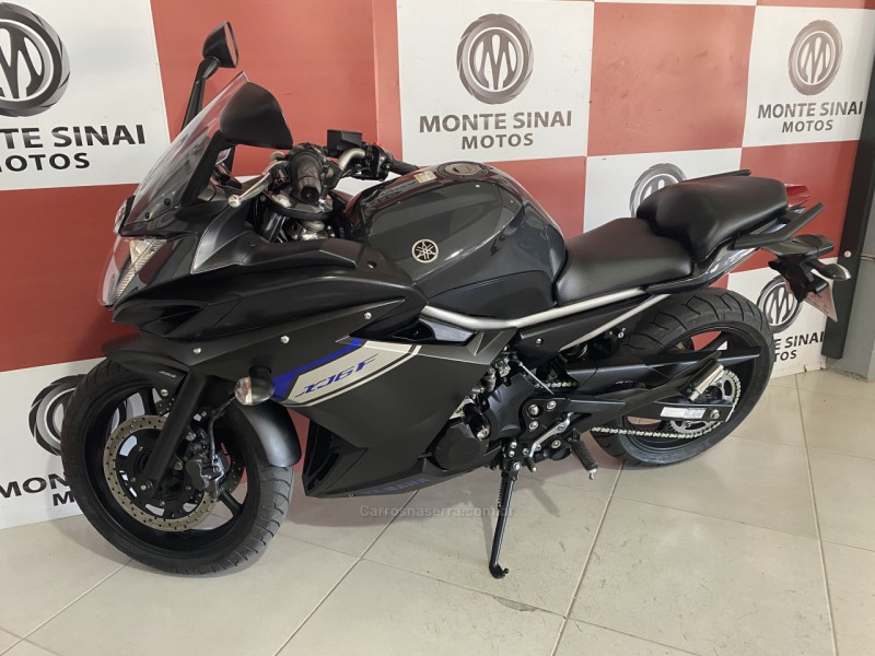 XJ6 F ABS - 2015 - NOVO HAMBURGO