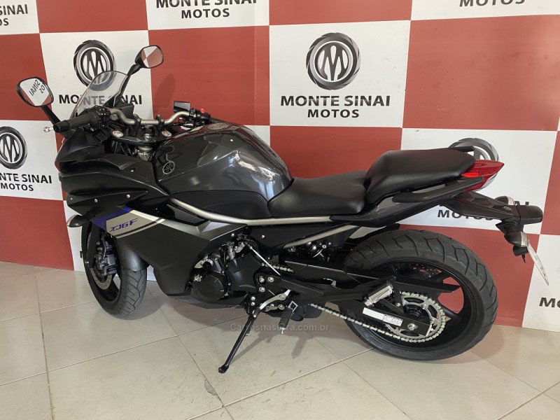 XJ6 F ABS - 2015 - NOVO HAMBURGO