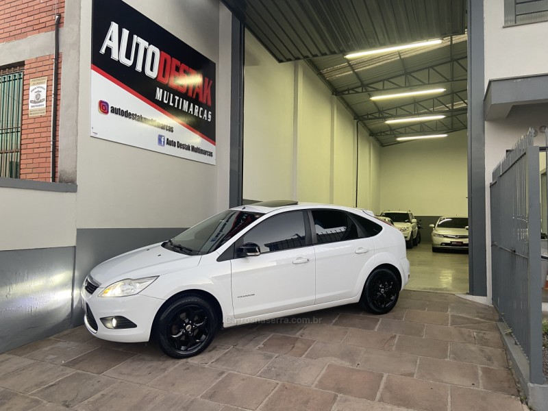 focus 2.0 titanium hatch 16v flex 4p manual 2012 caxias do sul