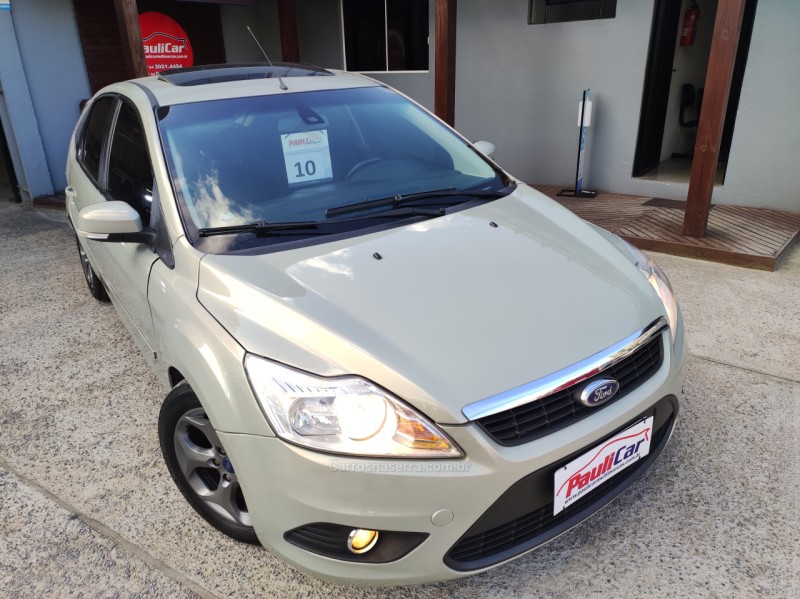 focus 2.0 ghia 16v gasolina 4p manual 2010 caxias do sul