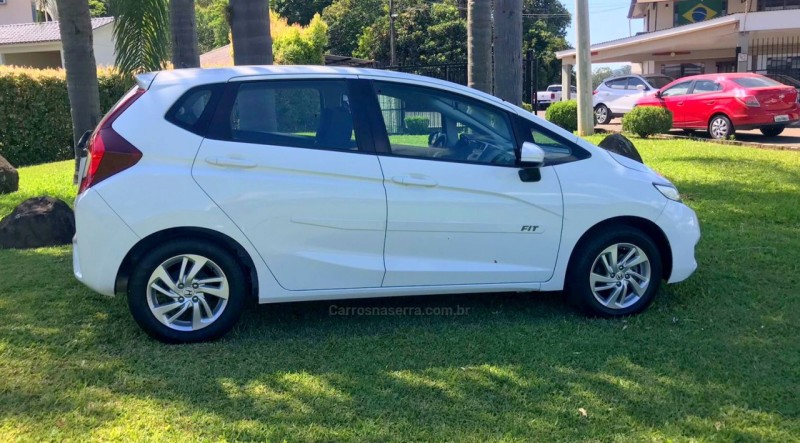 FIT 1.4 LX 16V FLEX 4P AUTOMÁTICO - 2016 - BOM PRINCíPIO
