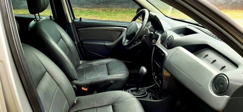 DUSTER 2.0 DYNAMIQUE 4X2 16V FLEX 4P AUTOMÁTICO - 2013 - CAXIAS DO SUL