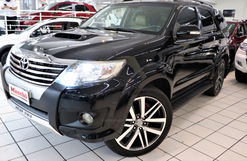 hilux sw4 3.0 srv 4x4 7 lugares 16v turbo intercooler diesel 4p automatico 2015 caxias do sul