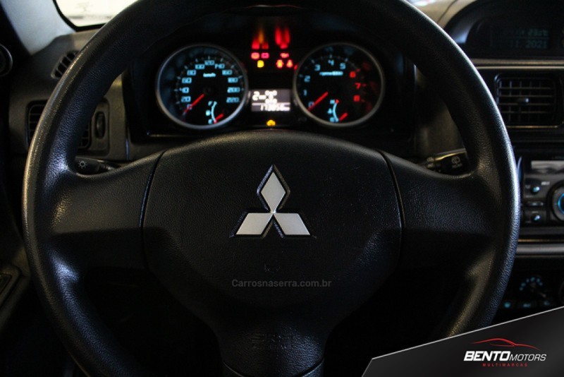 PAJERO TR4 2.0 4X4 16V 140CV FLEX 4P MANUAL - 2010 - BENTO GONçALVES