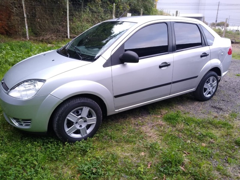 FIESTA 1.6 MPI SEDAN 8V FLEX 4P MANUAL - 2007 - CAXIAS DO SUL