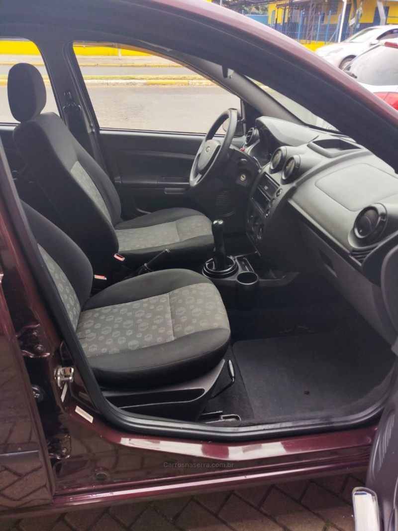 FIESTA 1.6 MPI CLASS HATCH 8V FLEX 4P MANUAL - 2011 - PAROBé