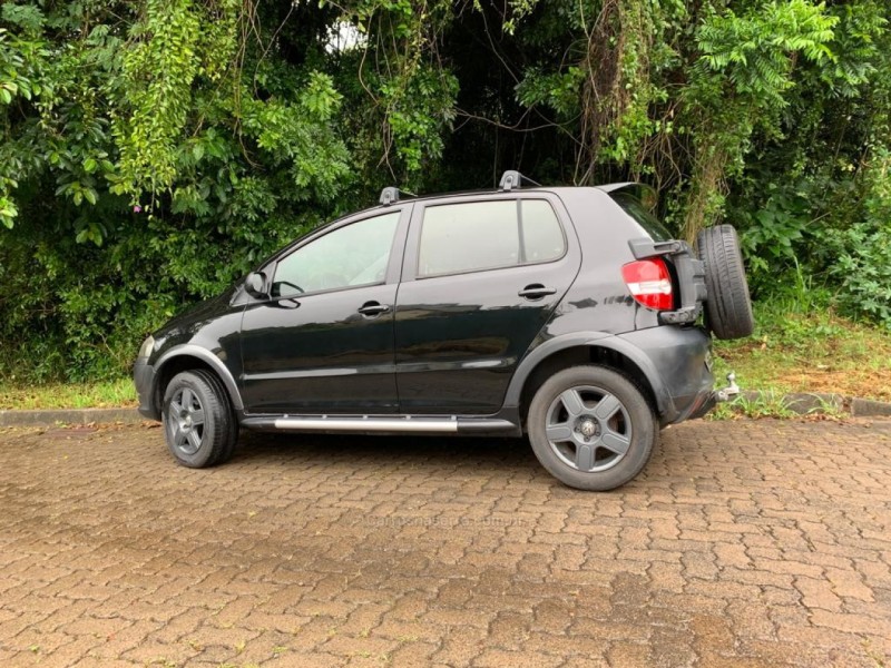 CROSSFOX 1.6 MI FLEX 8V 4P MANUAL - 2009 - NOVA PETRóPOLIS