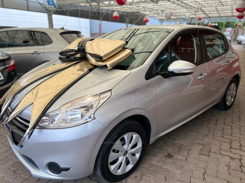 208 1.5 ACTIVE 8V FLEX 4P MANUAL - 2014 - DOIS IRMãOS