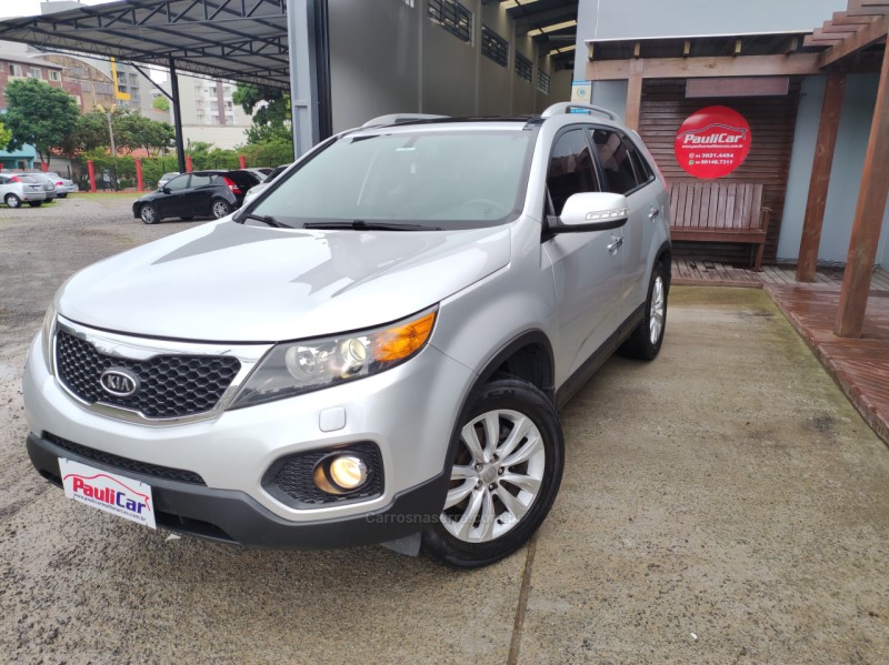 sorento 3.5 s.558 v6 4x2 24v gasolina 4p automatico 2011 caxias do sul