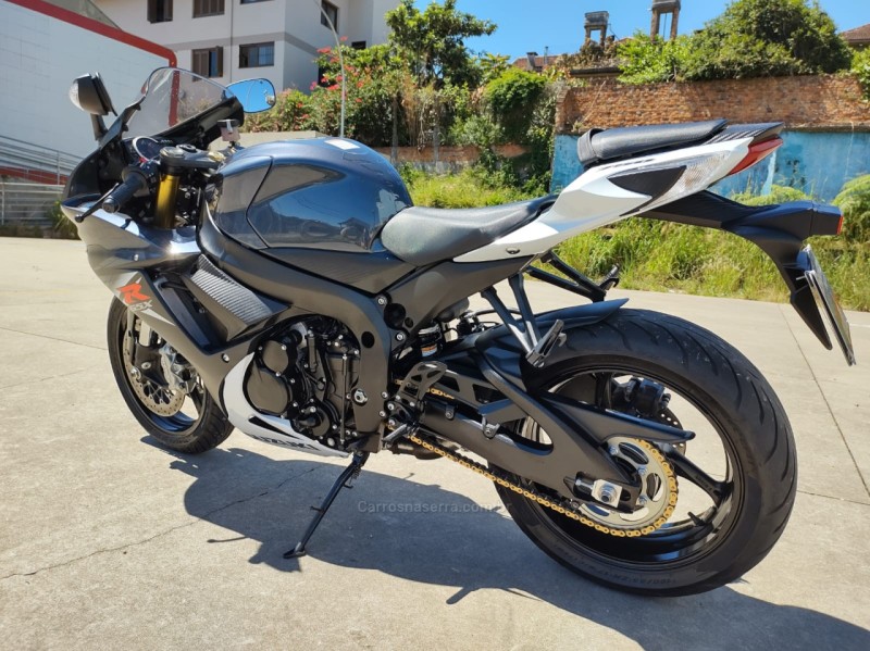 GSX R750 SRAD - 2016 - BENTO GONçALVES