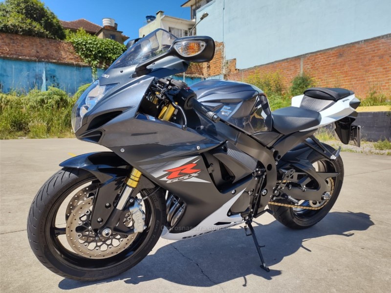 GSX R750 SRAD - 2016 - BENTO GONçALVES