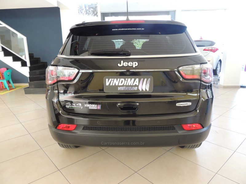 COMPASS 2.0 16V DIESEL LONGITUDE 4X4 AUTOMÁTICO - 2017 - FLORES DA CUNHA