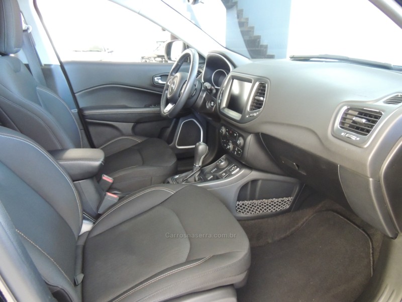 COMPASS 2.0 16V DIESEL LONGITUDE 4X4 AUTOMÁTICO - 2017 - FLORES DA CUNHA