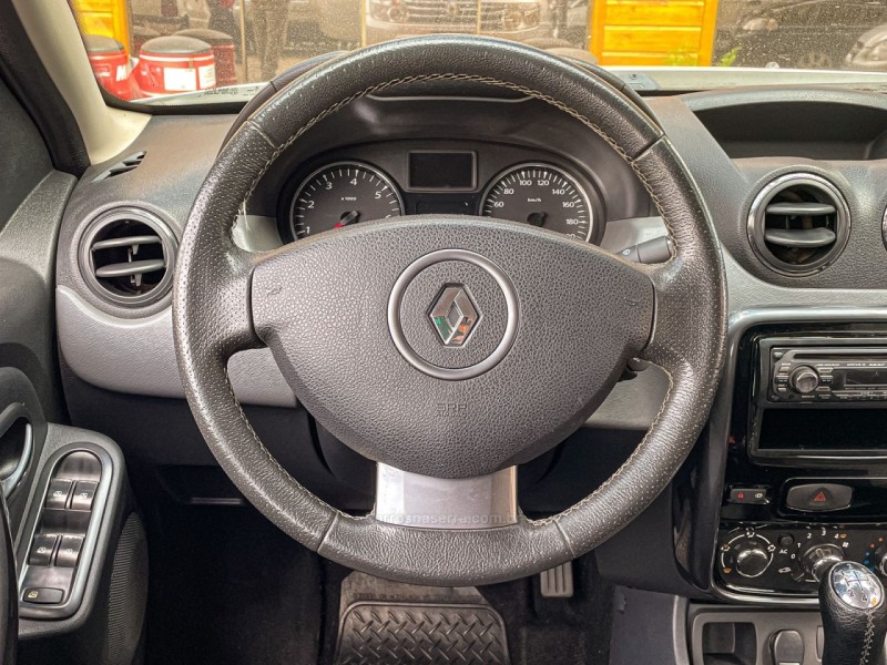 DUSTER 1.6 DYNAMIQUE 4X2 16V FLEX 4P MANUAL - 2014 - CANELA